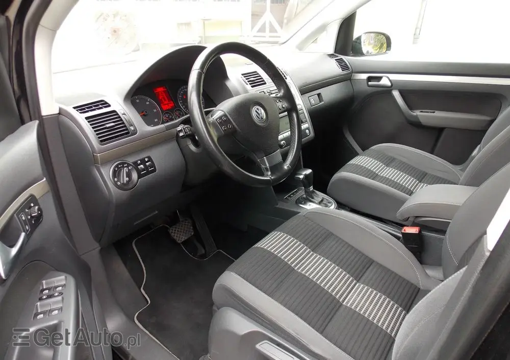 VOLKSWAGEN Touran 1.9 TDI DSG United