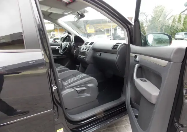 VOLKSWAGEN Touran 1.9 TDI DSG United