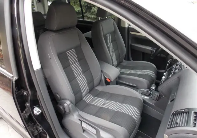 VOLKSWAGEN Touran 1.9 TDI DSG United