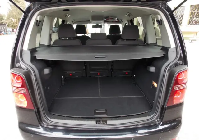 VOLKSWAGEN Touran 1.9 TDI DSG United