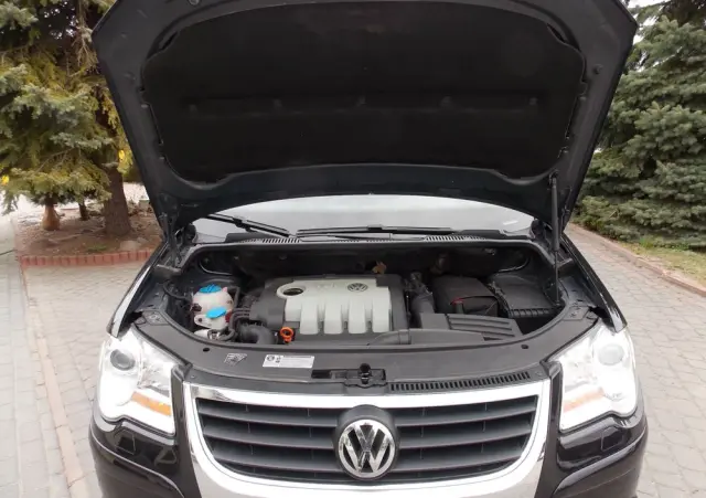 VOLKSWAGEN Touran 1.9 TDI DSG United