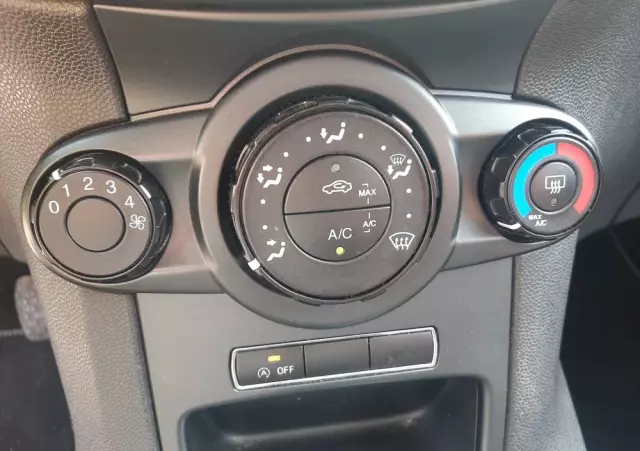 FORD Fiesta 1.0 EcoBoost Start-Stop Celebration