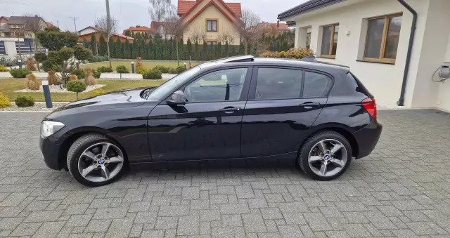 BMW Seria 1 118d Sport Line