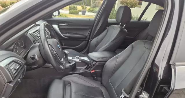 BMW Seria 1 118d Sport Line