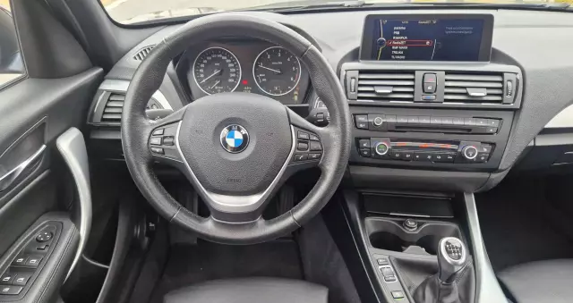 BMW Seria 1 118d Sport Line