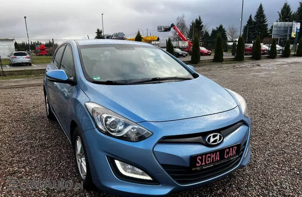 HYUNDAI I30 1.6 CRDi (110 KM)