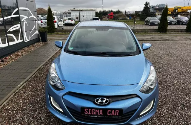 HYUNDAI I30 1.6 CRDi (110 KM)
