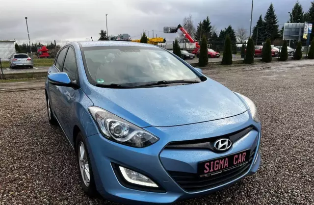 HYUNDAI I30 1.6 CRDi (110 KM)