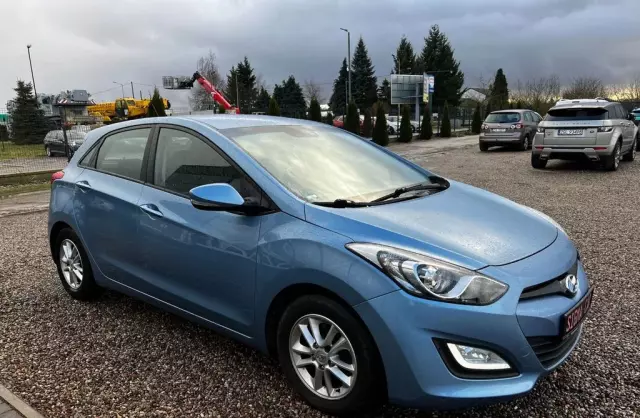HYUNDAI I30 1.6 CRDi (110 KM)