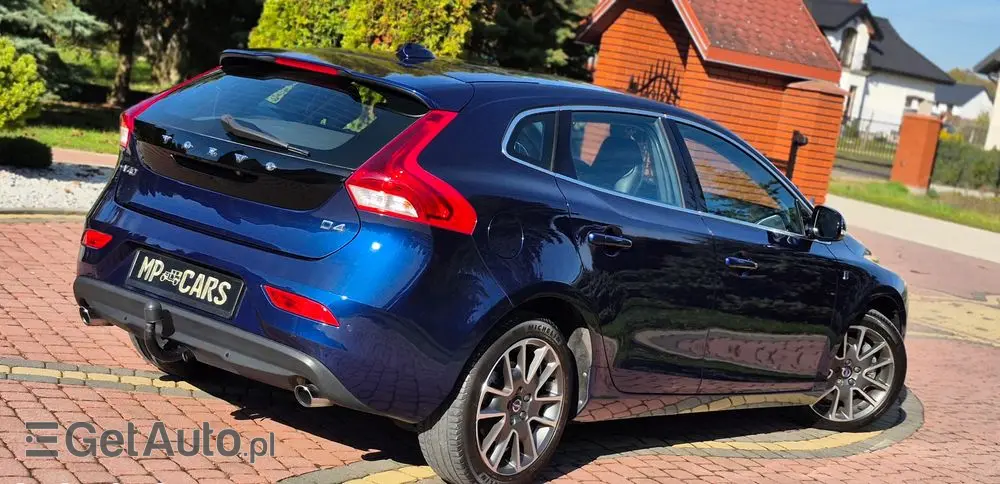 VOLVO V40 D4 Ocean Race