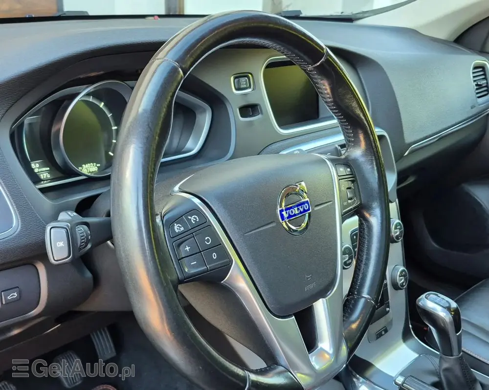 VOLVO V40 D4 Ocean Race