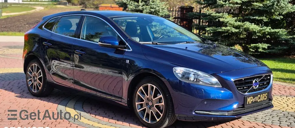 VOLVO V40 D4 Ocean Race