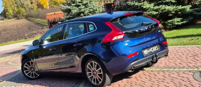 VOLVO V40 D4 Ocean Race