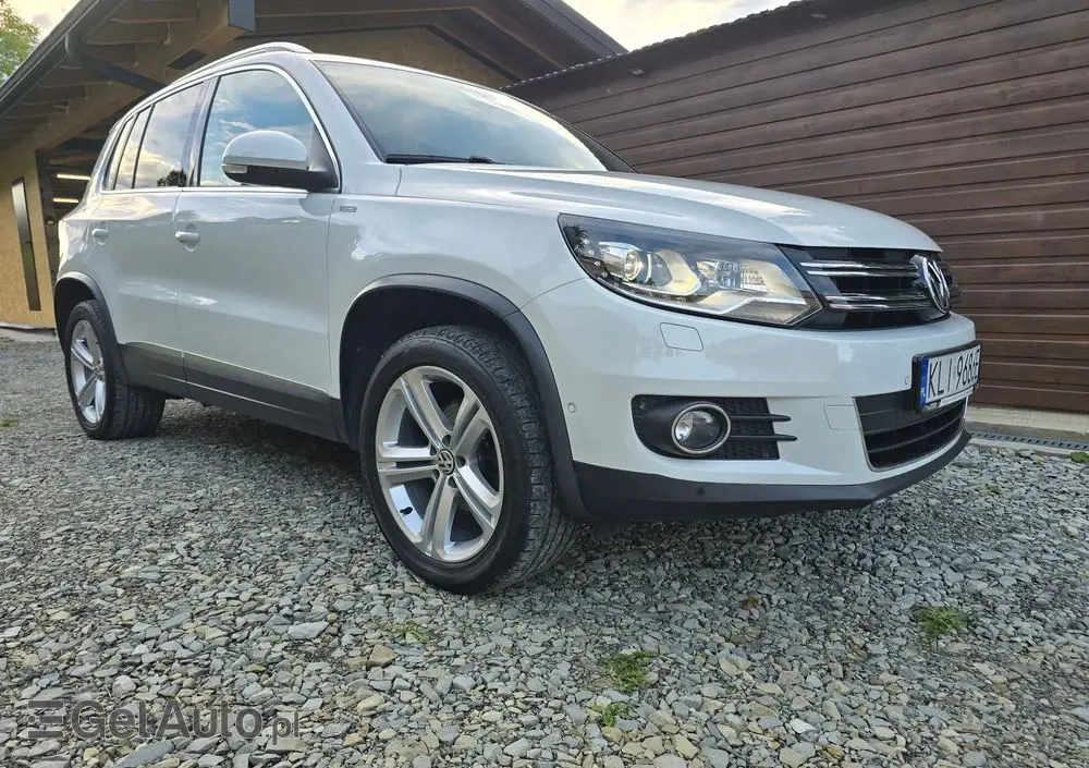 VOLKSWAGEN Tiguan 2.0 TDI DPF 4Motion BlueMotion Technology Lounge Sport & Style