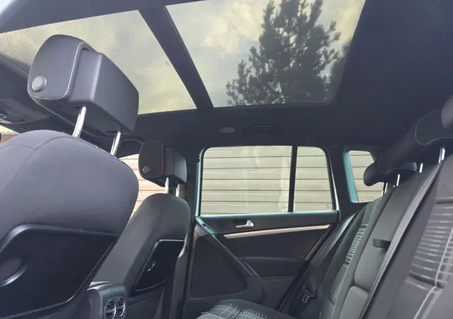 VOLKSWAGEN Tiguan 2.0 TDI DPF 4Motion BlueMotion Technology Lounge Sport & Style