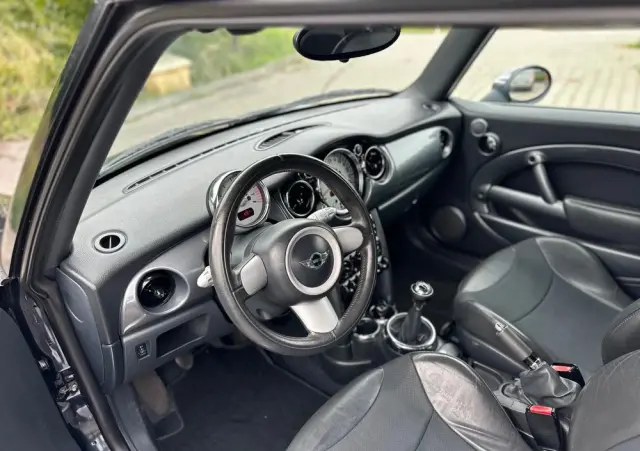 MINI Cooper Standard