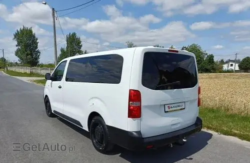 PEUGEOT Traveller 