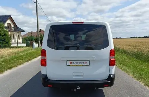 PEUGEOT Traveller 