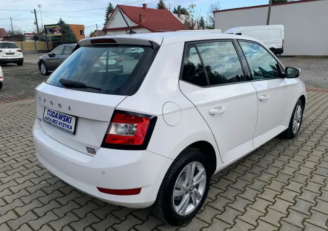 SKODA Fabia 1.0 Ambition