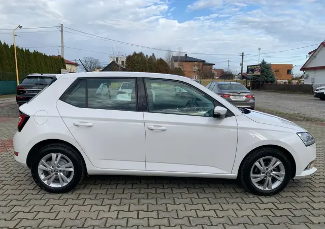 SKODA Fabia 1.0 Ambition