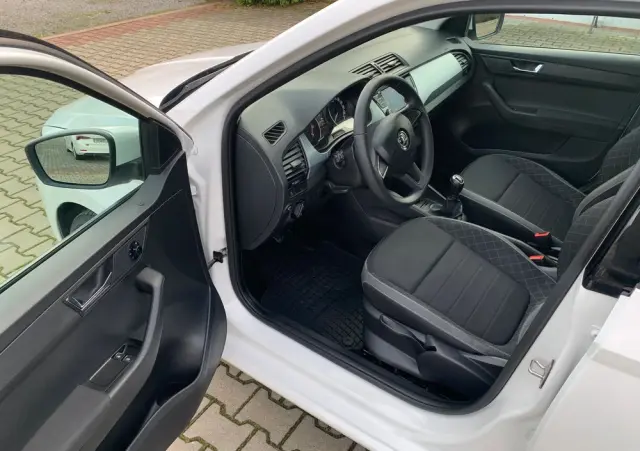 SKODA Fabia 1.0 Ambition