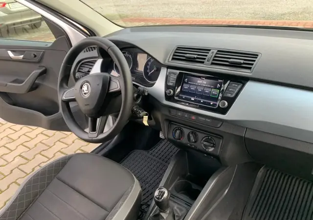 SKODA Fabia 1.0 Ambition