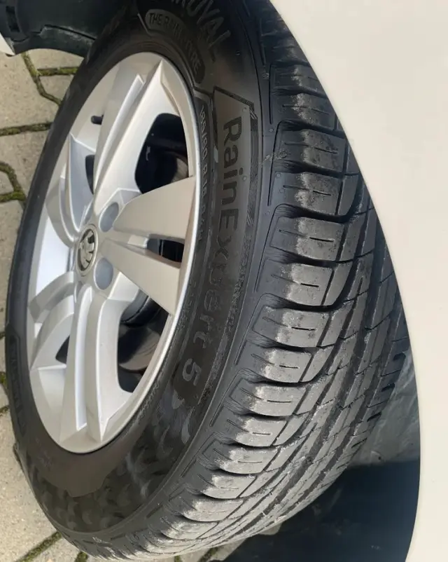 SKODA Fabia 1.0 Ambition