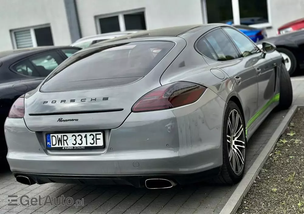 PORSCHE Panamera Diesel