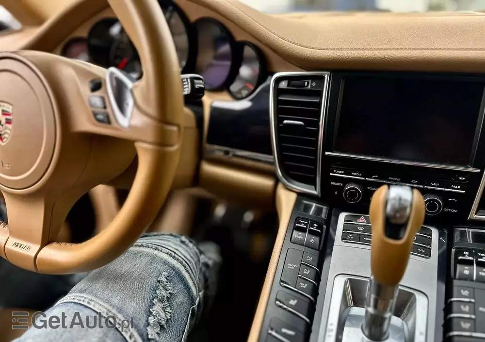 PORSCHE Panamera Diesel