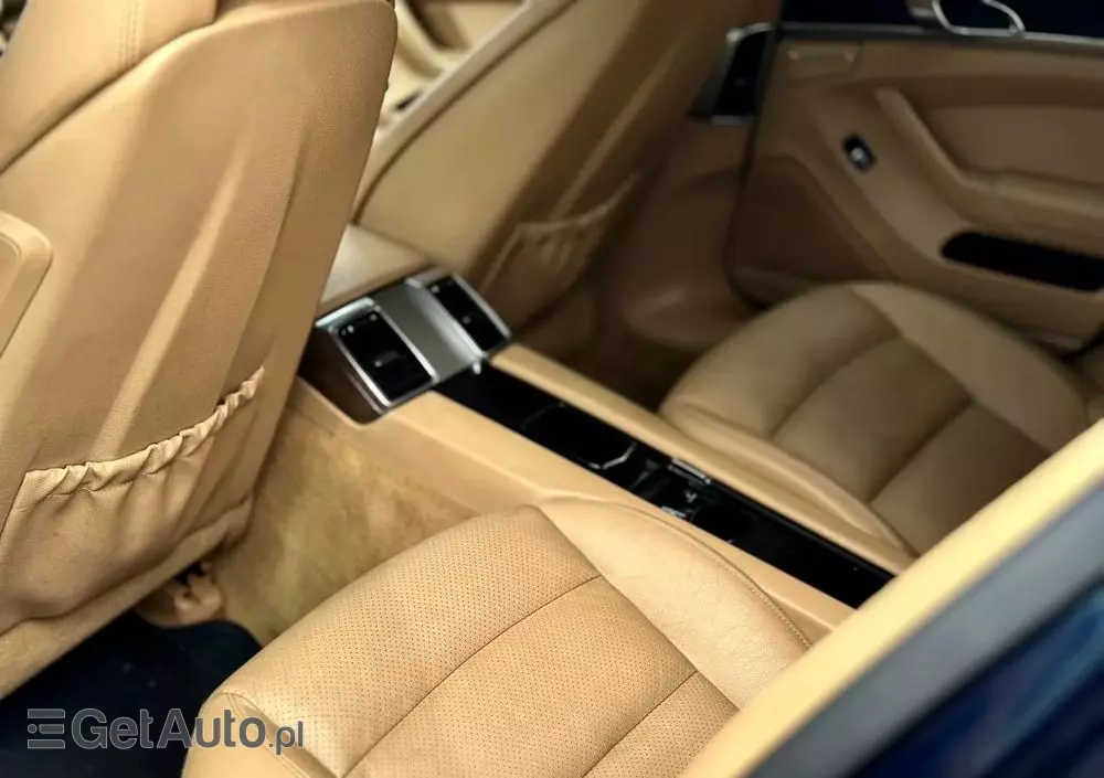PORSCHE Panamera Diesel