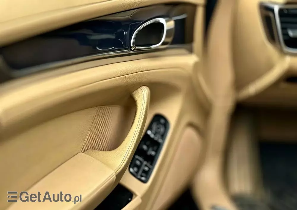 PORSCHE Panamera Diesel