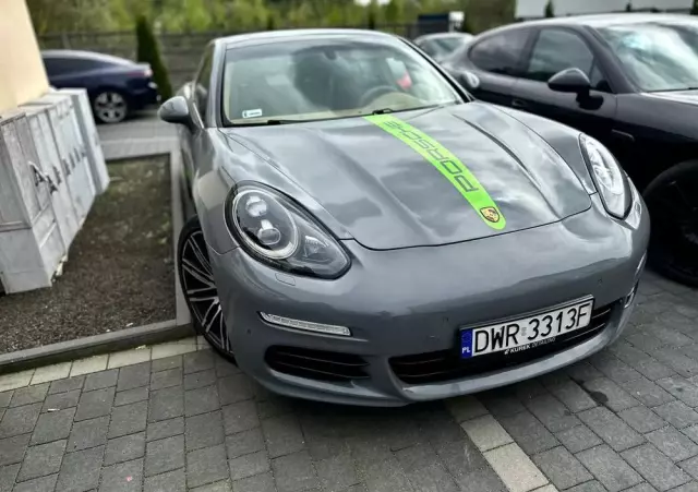 PORSCHE Panamera Diesel