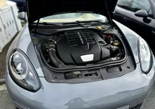 PORSCHE Panamera Diesel