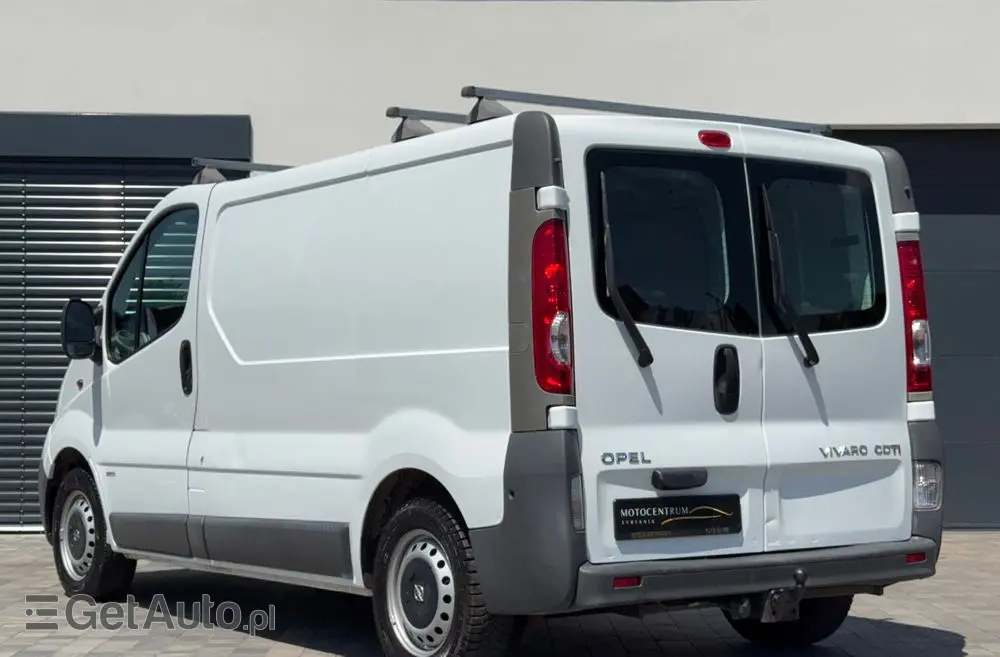 OPEL Vivaro 