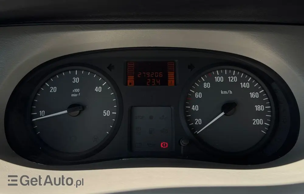 OPEL Vivaro 