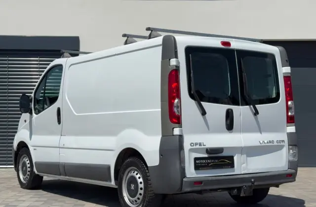 OPEL Vivaro 