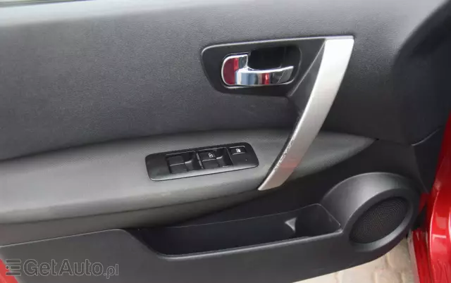 NISSAN Qashqai 2.0 4 x 4 CVT acenta