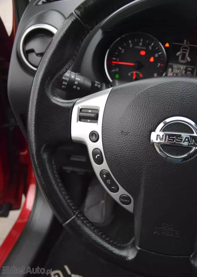 NISSAN Qashqai 2.0 4 x 4 CVT acenta