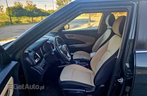 SSANGYONG/KGM Tivoli 