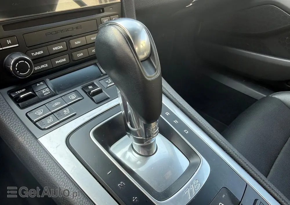 PORSCHE 718 Cayman GPF PDK