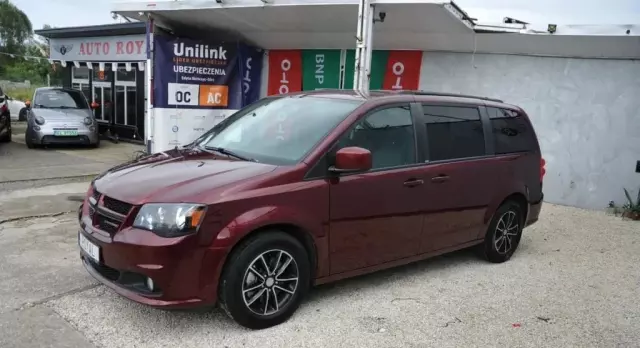 DODGE Grand Caravan 