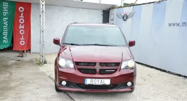 DODGE Grand Caravan 