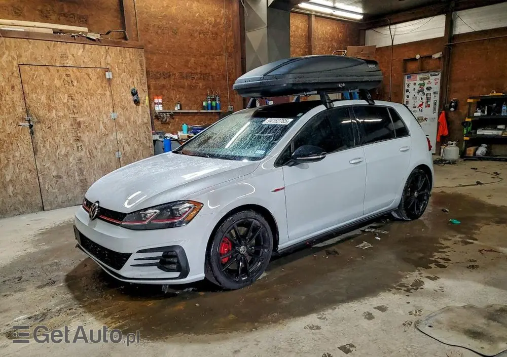 VOLKSWAGEN Golf GTI (BlueMotion Technology) DSG