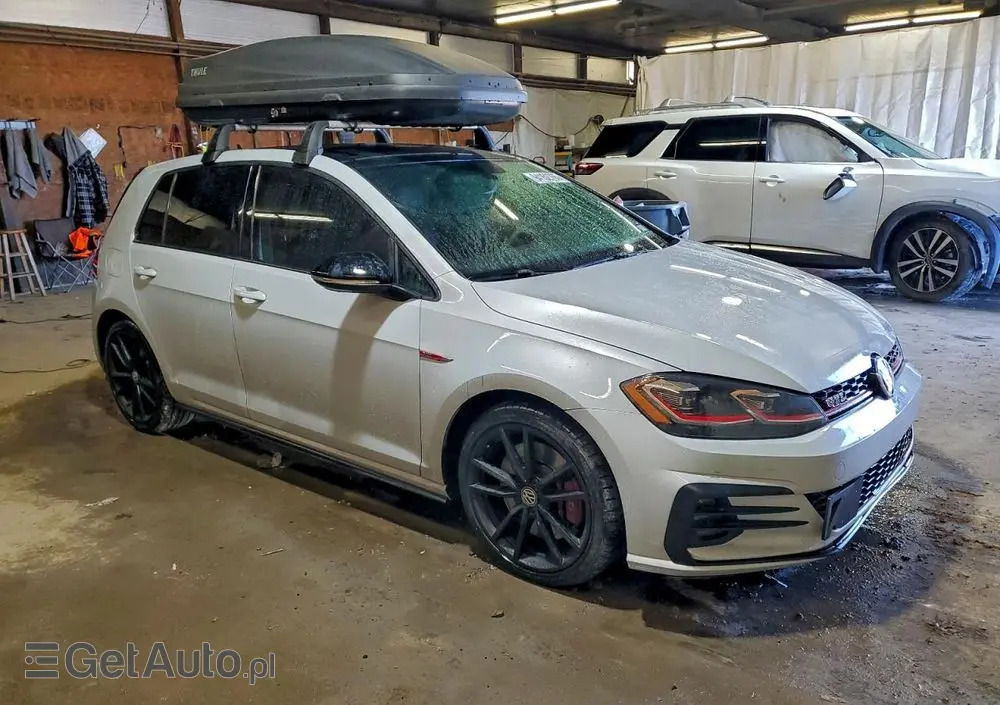 VOLKSWAGEN Golf GTI (BlueMotion Technology) DSG