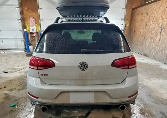 VOLKSWAGEN Golf GTI (BlueMotion Technology) DSG