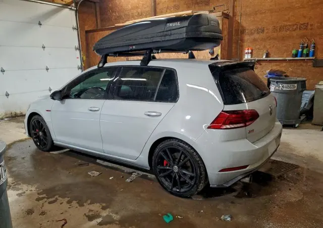 VOLKSWAGEN Golf GTI (BlueMotion Technology) DSG