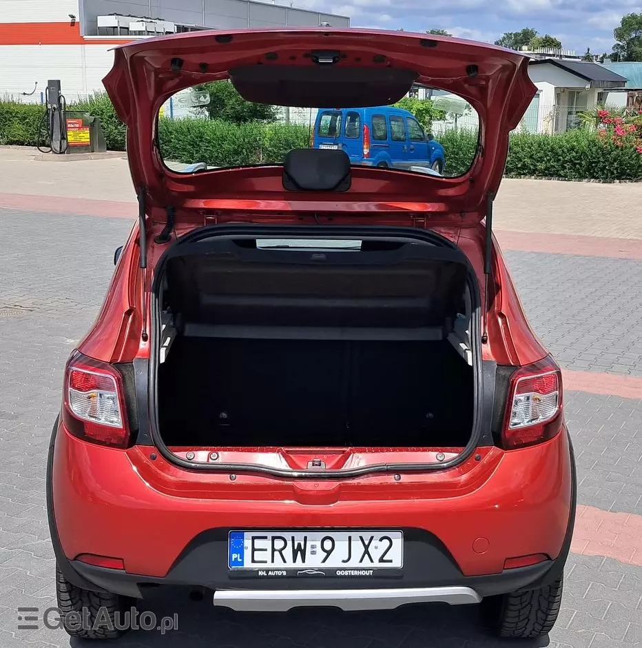 DACIA Sandero Stepway 0.9 TCe Laureate
