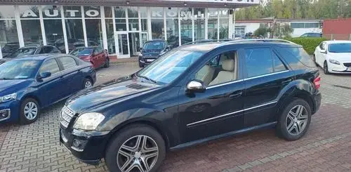 MERCEDES-BENZ ML 