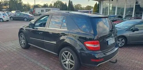 MERCEDES-BENZ ML 