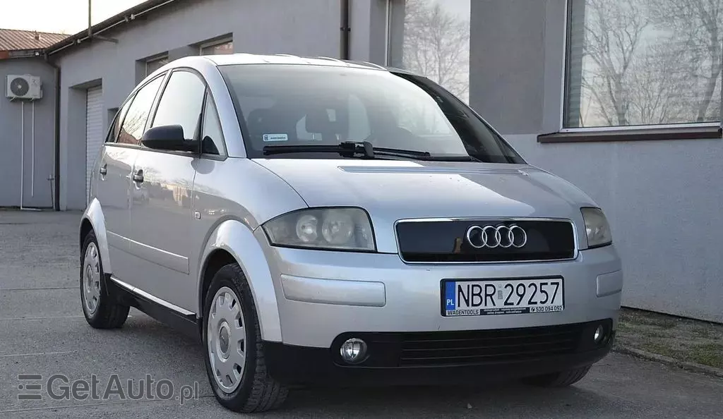 AUDI A2 
